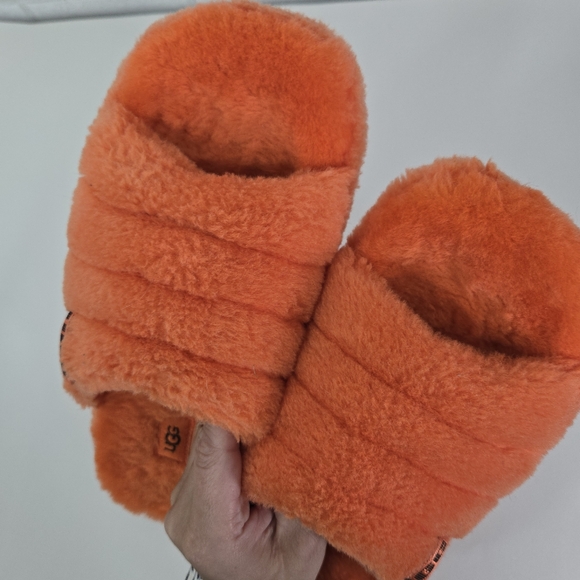 UGG slippers - Picture 6 of 13